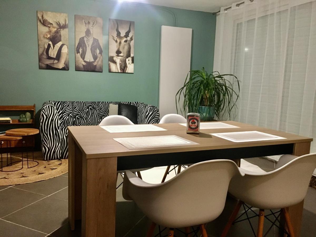 Les Perdrix Apartment ชาร์เลอวิลล์-เมซิแยร์ ภายนอก รูปภาพ