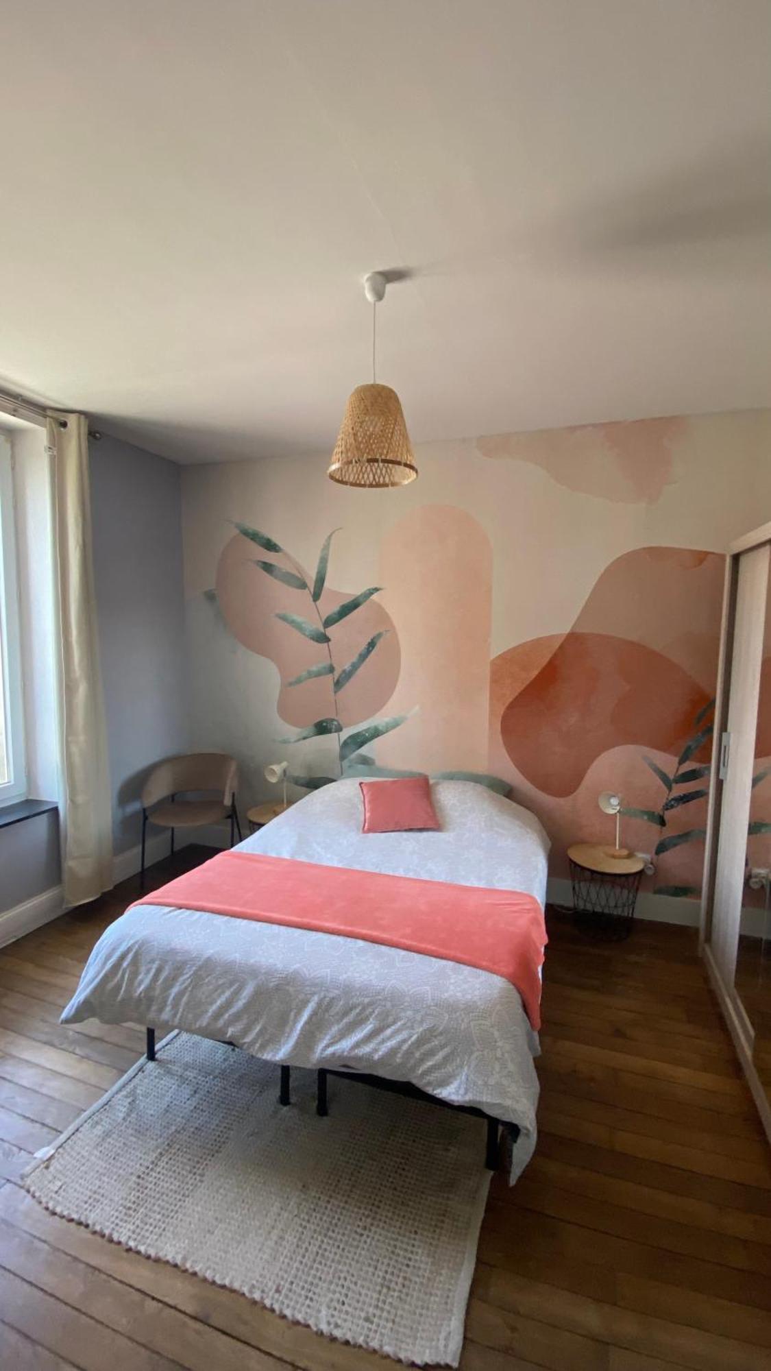 Les Perdrix Apartment ชาร์เลอวิลล์-เมซิแยร์ ภายนอก รูปภาพ
